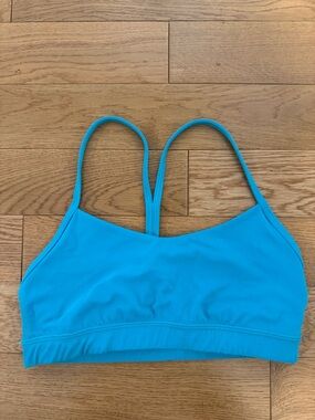 Lululemon Flow Y Nulu Sports Bra